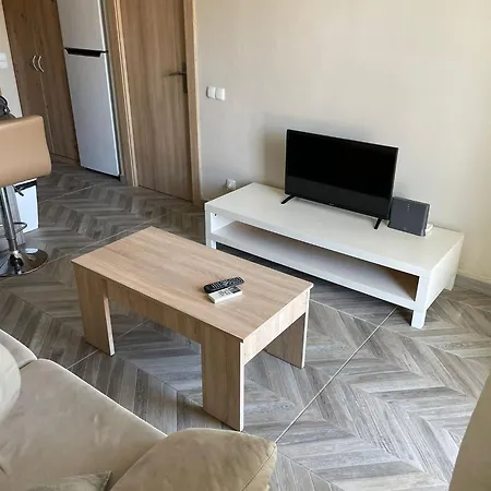 Apartamento A 100m De La Playa De Fenals - Lloret - Margarita * Льорет-де-Мар