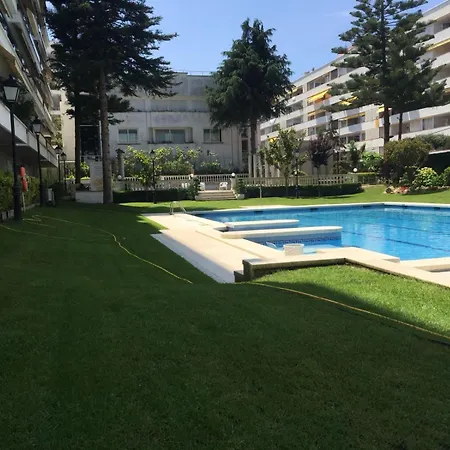 Apartamento A 100m De La Playa De Fenals - Lloret - Margarita * Льорет-де-Мар